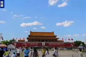 一首《共和国之恋》 致敬“最闪亮的星”图片
