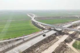 衡德高速改扩建工程全面施工图片