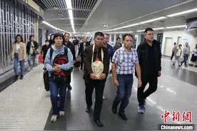 台湾“灵魂摆渡人”刘德文：后辈会传承“摆渡”的桨图片
