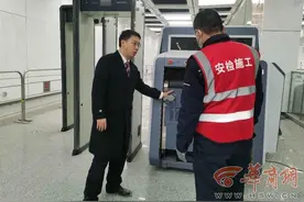 8号线开远门站长孙磊：新建3个出口 预计客流激增近3倍服务要求更高图片
