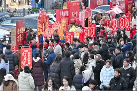 2025安徽春晚年货市集开集了图片
