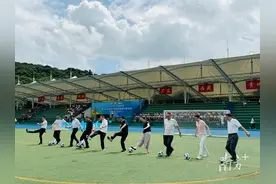 广东举办首届六省区“石榴籽杯”青少年校园足球友谊赛图片