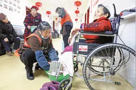 岳池县大力推进医疗卫生与养老服务融合发展图片