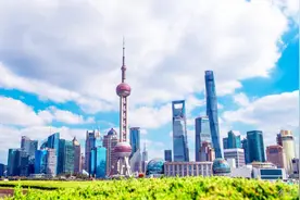 龚正：上海经济持续恢复总体保持回稳向好态势，体现了较强的韧性和活力图片