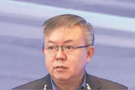 中央广播电视总台融合发展中心主任、总台“三网”总编辑骆红秉：加快建设全媒体生产传播体系图片