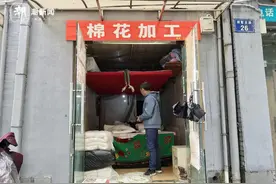 生意越发难做，杭州弹花匠求助小店帮：棉花被的好处可能很多人不知道图片