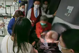 老人机上遇险 南航CZ659航班暖心救助成功图片