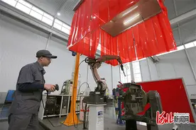 河北日报调查｜共享工厂，点亮中小企业“机器人梦想”图片