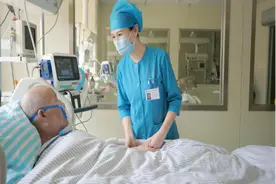 今天，头条留给她们！致敬泰安医护战线上的“半边天”图片