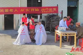 从“头”开始  从“心”出发图片