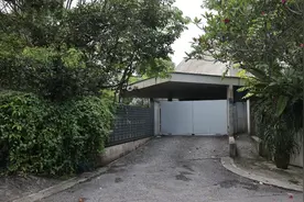 新加坡豪宅区发生团伙持械抢劫案，劫走财物超2000万元，多名职业扑克牌选手被抢图片