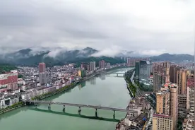 清塘水复清 雪峰山覆绿——安化县全域历史遗留废弃矿山生态修复典型案例图片