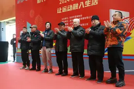 500余名小球员强强PK 杭州市小篮球超级联赛开赛图片