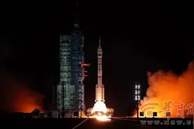 航天六院58台发动机护送神舟十九号到“天宫”图片