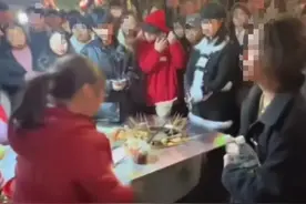 一碗麻辣烫106元？莫让“天价麻辣烫”一再上演图片