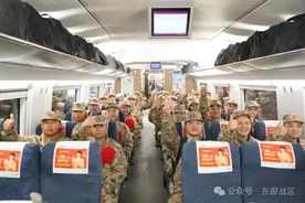 东部战区海军春季入伍新兵抵达军营图片