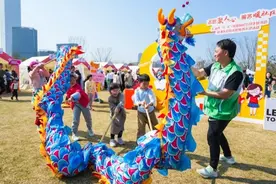 以社区为主阵地，聚焦社区居民需求 上海启动“暖在社区”志愿服务专项行动图片