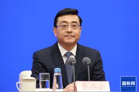 安徽副省长答南都：积极服务长三角优质产业资源在安徽布局图片