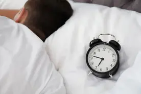 平时熬的夜，周末补觉有用吗？来看看补觉的正确方法→图片