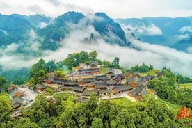 湖南日报·湖南经济观察与展望丨湘西州 打开山门挥洒精彩图片