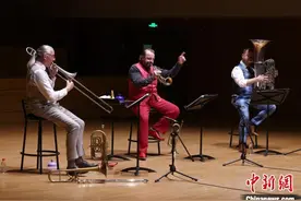 维也纳铜管三重奏首次来华演出 北京音乐厅首站掀起“金色热潮”图片
