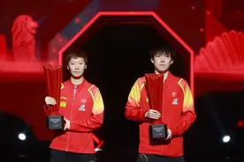 “拼”字当先 王楚钦王曼昱单打夺金均加冕双冠图片
