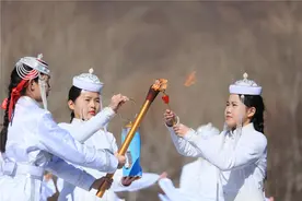 第十一届全区少数民族传统体育运动会火种开始采集图片
