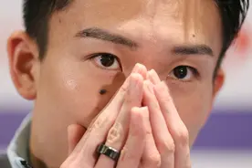 巅峰之时，交友不慎，车祸不幸！桃田贤斗：比“林李”更跌宕起伏的羽毛球生涯图片
