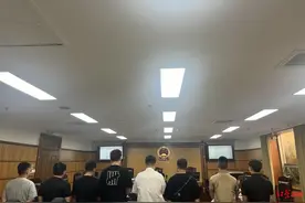最高时速145公里！8人夜间上演“飙车炸街”被判危险驾驶罪图片