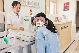 邹平爱尔眼科医院：ICL晶体植入术终结1000度近视，开启全新“无镜”精彩生活图片