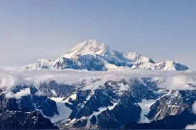 特朗普要给北美最高峰“正名”图片