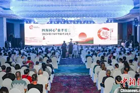 年度慈孝人物这十年：现代慈孝，原是这般模样！图片