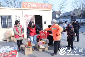 微山县傅村街道开展关爱环卫工人送温暖活动图片