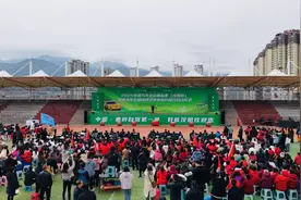 2025 中国汽车登山锦标赛（汉阴站）暨锦绣汉阴贵州村超行启动图片