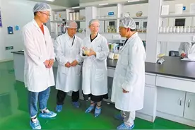 深耕研发谋“新”求“质”图片