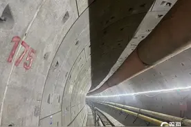 三期线路首台泥水平衡盾构机实现二次始发，青岛地铁5号线建设提速图片
