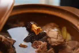 羊肚菌鹿茸龙骨汤图片