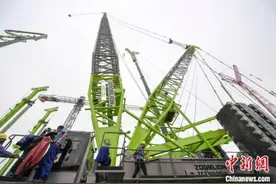 海外市场迅增 中国工程机械融入“产业共赢”图片