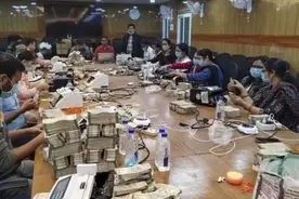 贪腐丑闻震动印度政坛！国会议员有30多套房，家中搜出35亿卢比现金！约300人5天5夜才数清……图片