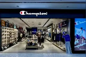 知名服装品牌，要被卖了！很多人曾买过图片