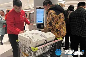 胖东来线上只能抢到白酒？多个自营产品上新即售罄图片