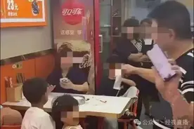 “续面事件”面馆老板曾狂怼网友“不伺候”！附近商户：现在街上都没什么人图片