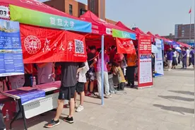 河南高考生：省内外多所高校预估分数线来了！图片