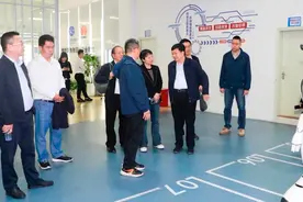 全国政协委员丁光宏：职业教育要跟产业完全融合，人工智能是工具而非竞争对手视频封面