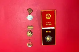 百余件人民空军文物入藏香山革命纪念馆图片