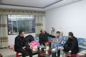 麻阳锦江中学筹集善款助患病学子图片