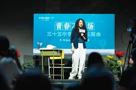 王潮歌：只有红楼梦戏剧幻城的“第三十五中学”，是每个人的青春安放之所图片
