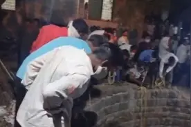 印度一家六口跳入废井救猫反被困:救援队花五小时救援 五人死亡图片