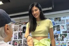 周星驰邀请女足运动员出演电影：铿锵玫瑰名不虚传图片