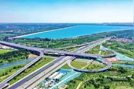 全国首个规模化智能感知路网亮相泉城 道路可隔空“体检”车路协同更高效图片